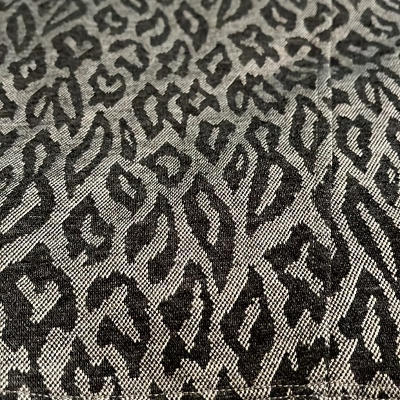 Soft Surroundings leopard print hoodie NWOT - Picture 7 of 7